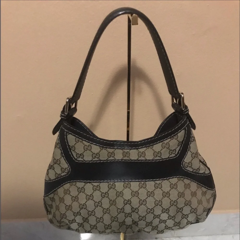 ♥️🥳♥️ BUNDLE- Gucci shoulder bag and Gucci shoes ( 7B ) - Picture 12 of 16